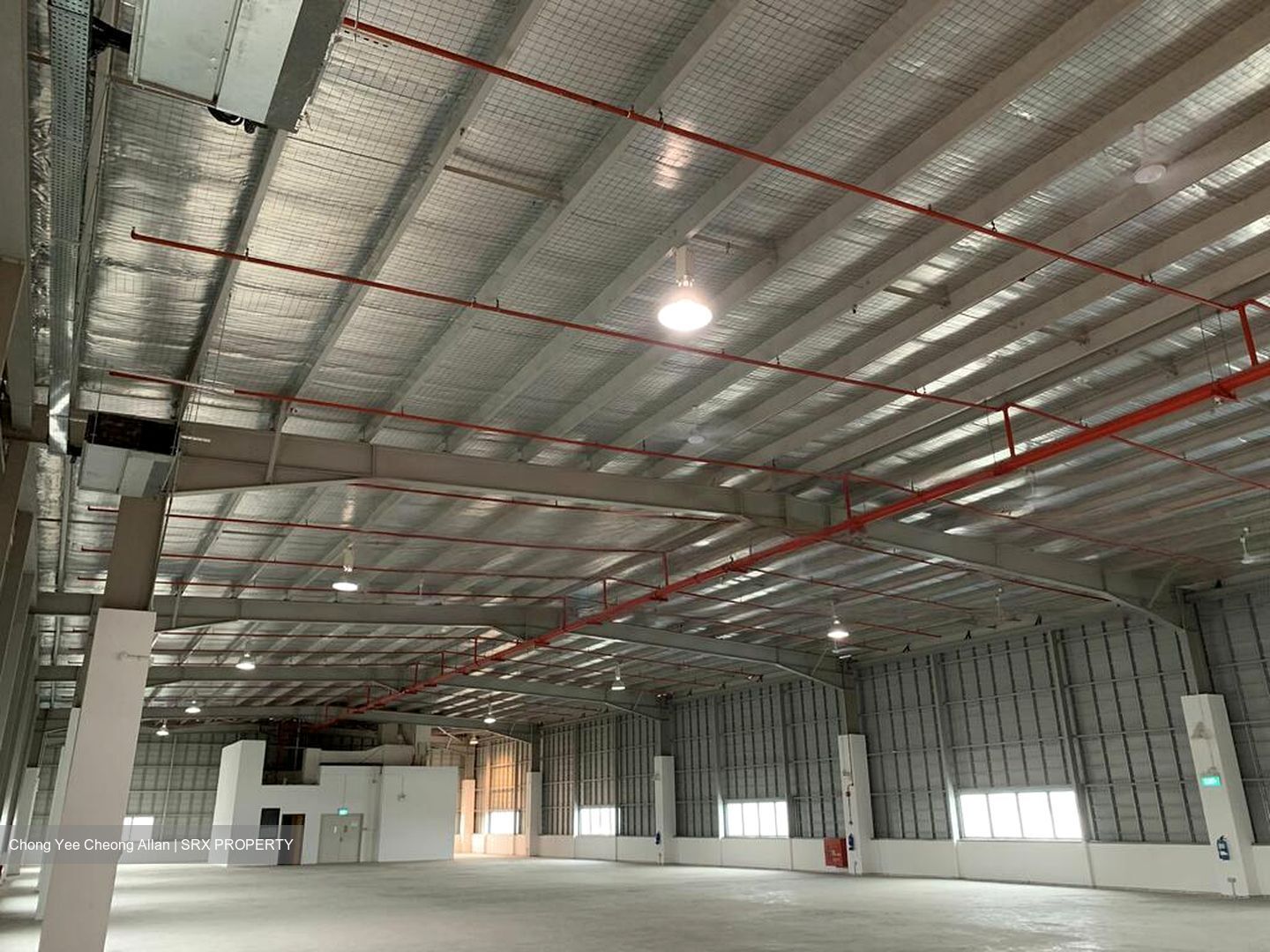 Thyssen Haniel Logistics Centre (D16), Warehouse #458801091